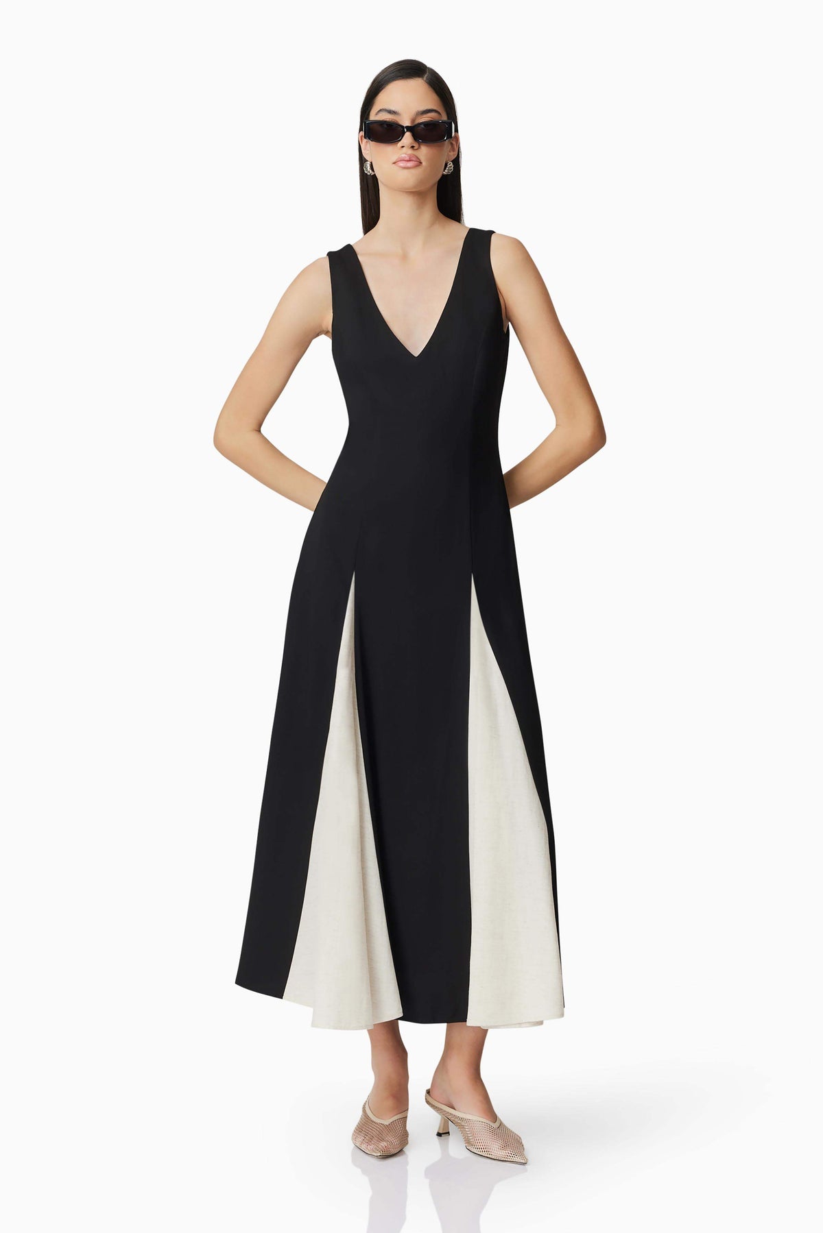CURAAE Vera Midi Dress In Black & White