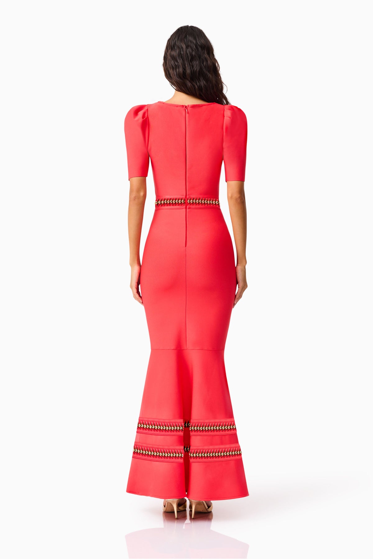 Jesselle Short Sleeve Gown in Red