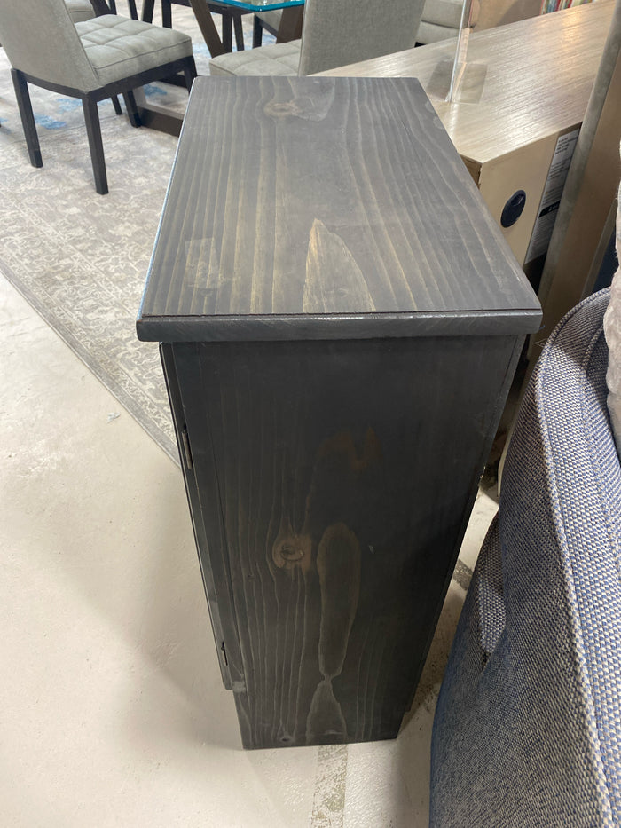 CHEST DARK WOOD ONE DOOR