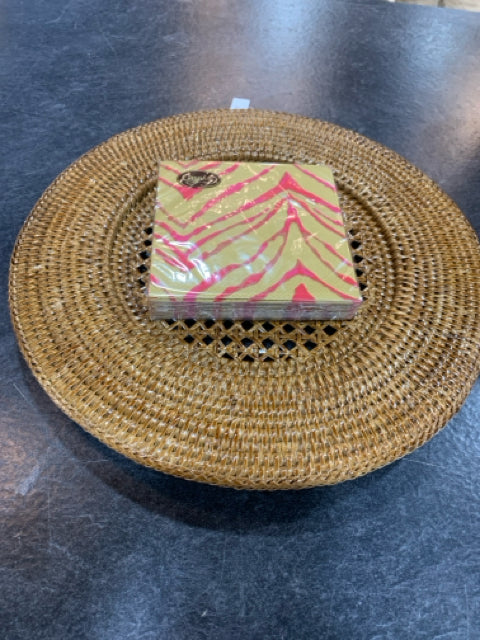 COCKTAIL NAPKIN GO WILD FUCHSIA