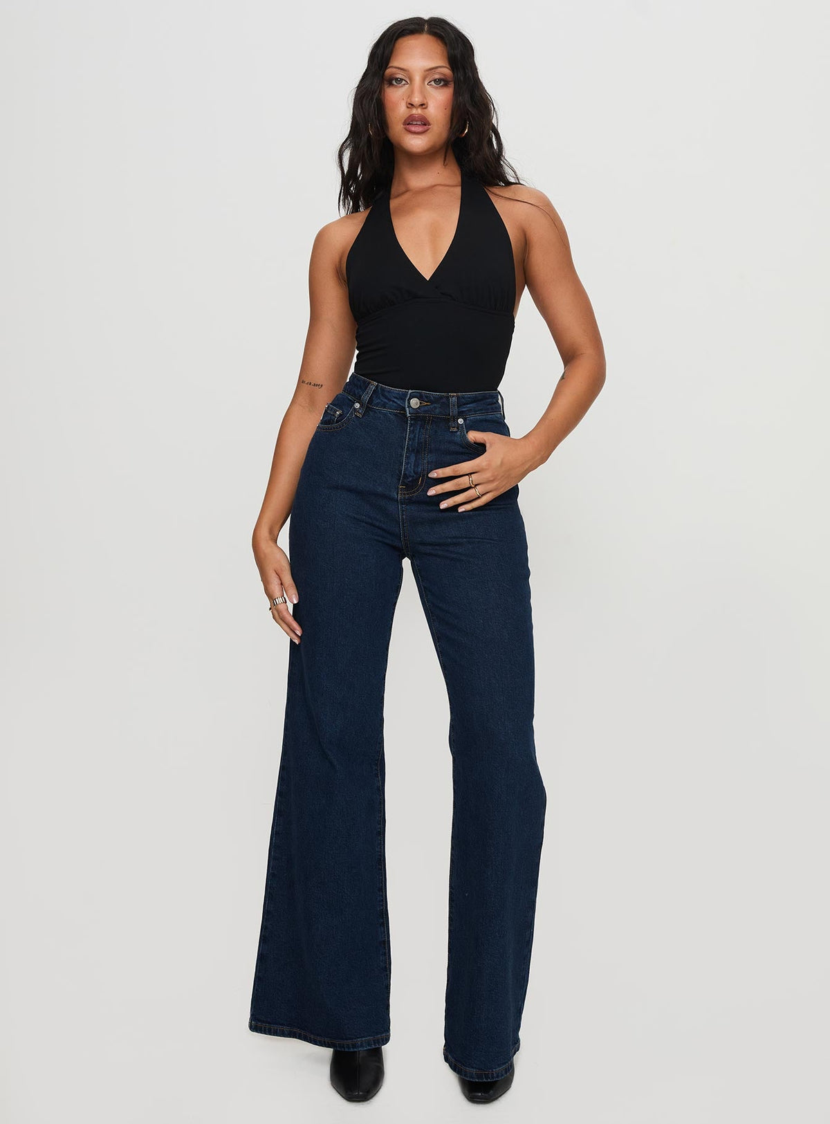 Thearlie High Rise Flared Jeans Dark Wash