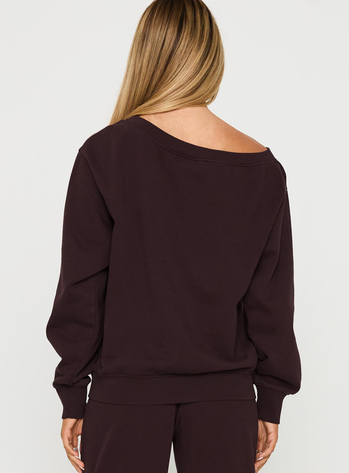 Wellness Off The Shoulder Jumper Brown