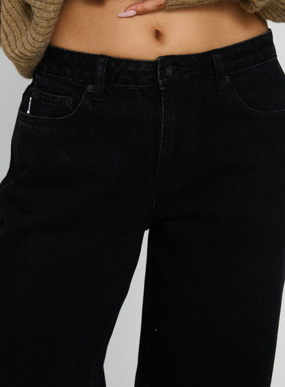 Darla Low Rise Straight Leg Jeans Washed Black