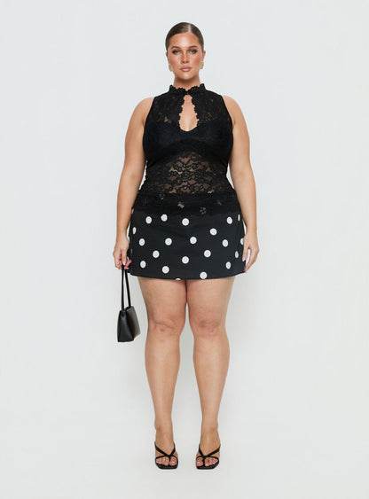Quinbie Lace Sleeveless Top Black Curve