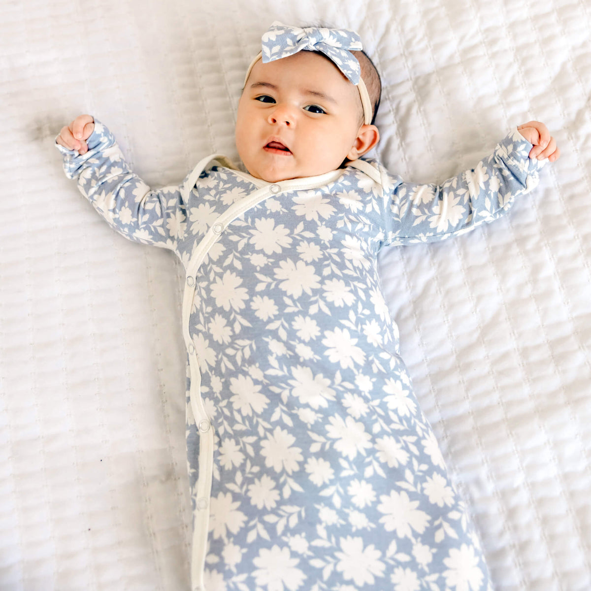 Newborn Knotted Gown - Lacie