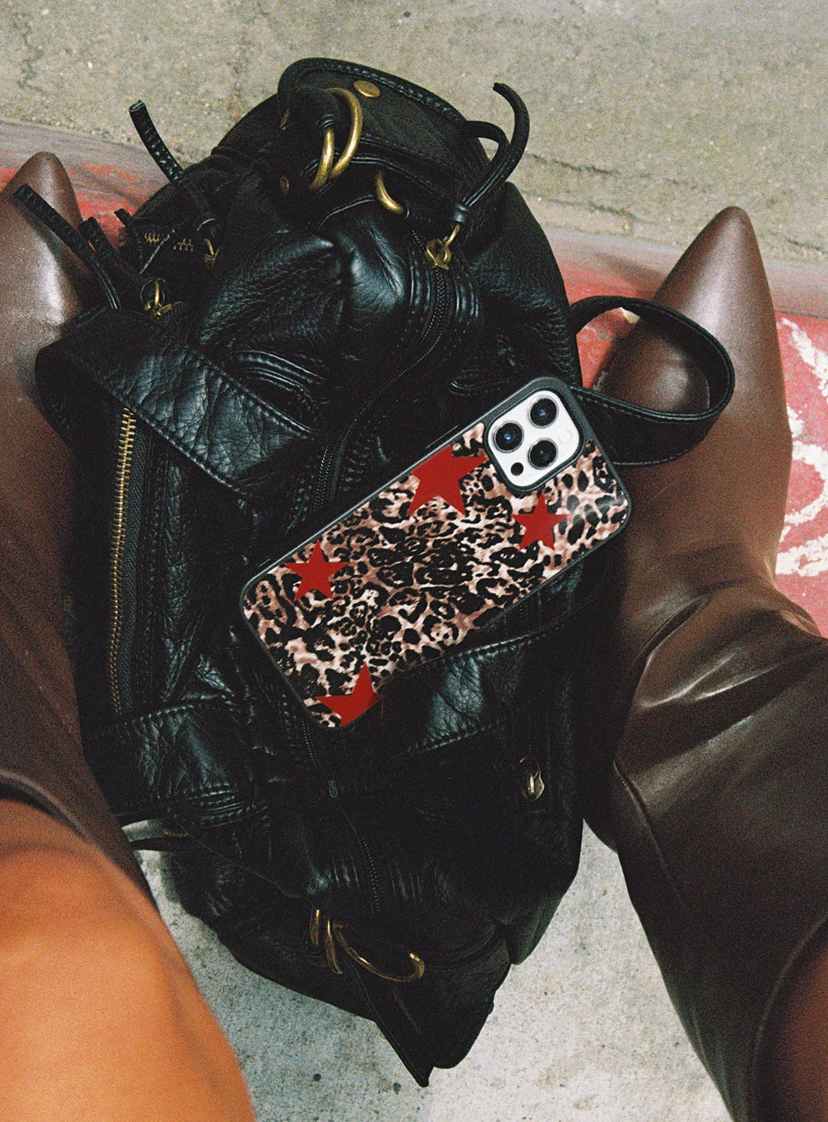 Unfolding iPhone Case Leopard
