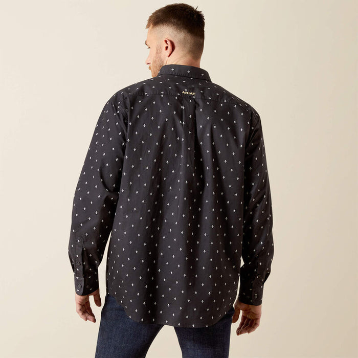 Ariat Men's L/S Classic Fit Diamond Print Button Down Shirt in Black
