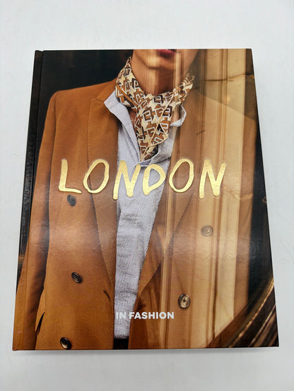 COFFEE TABLE BOOK LONDON IN FASHION