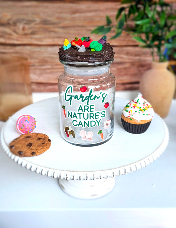 Gardener Nature Candy Jar with Fake Vegetables Lid
