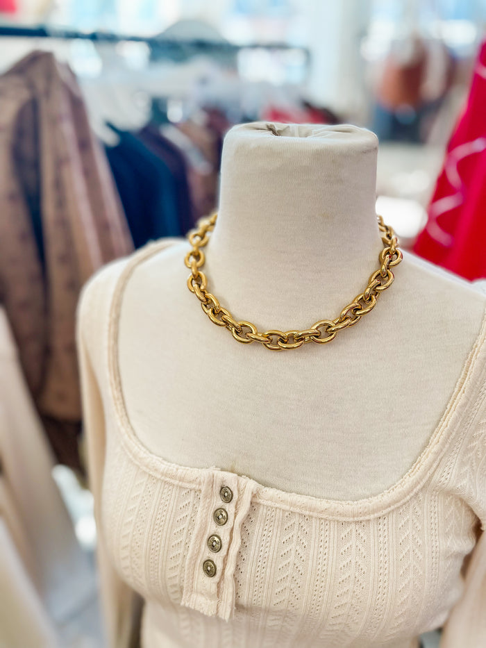 Liv Necklace
