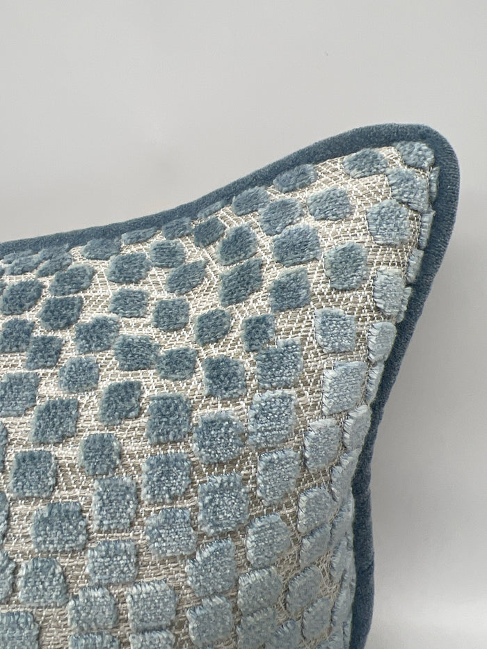 LUMBAR BLUE CUT VELVET