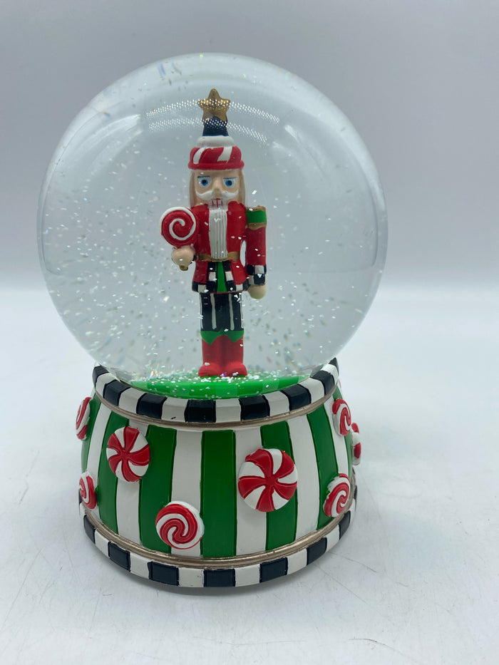 MACKENZIE CHILDS SNOW GLOBE/ MUSIC BOX  NUTCRACKER