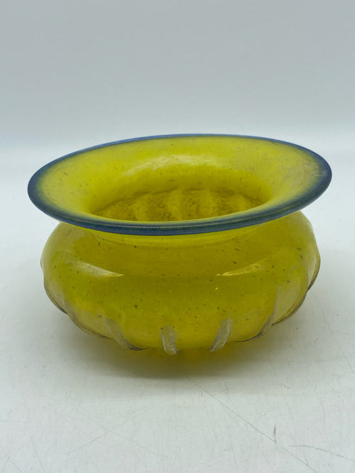 MURANO YELLOW RIBBED GLASS BOWL WITH BLUE DETAILS