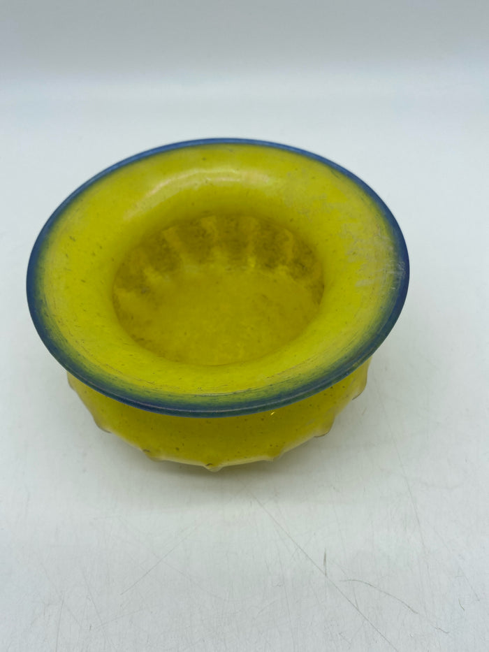 MURANO YELLOW RIBBED GLASS BOWL WITH BLUE DETAILS