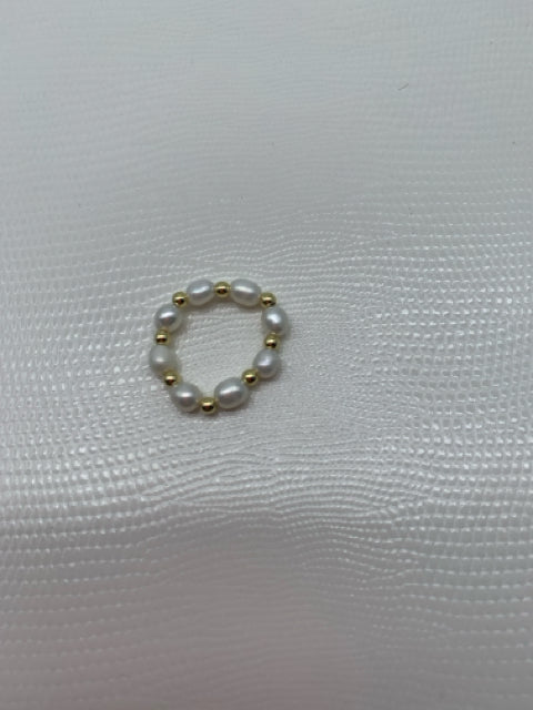 RING 14KT 4/5MM GOLD BALL  RICE PEARL ROLL ON