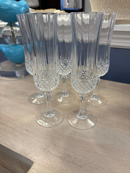 SET OF 5 CHAMPAGE FLUTES BY CRISTAL D'ARQUES