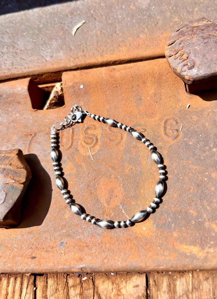 Thunder & Stone Sterling Silver Navajo Inspired Torpedo and Pearl Beaded Bracelet