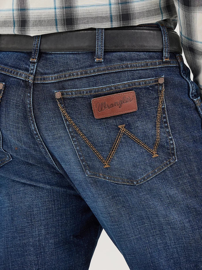 Wrangler Retro Men's Relaxed Bootcut Jean in Weston Ridge