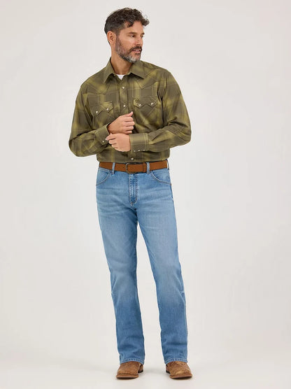 Wrangler Retro Men's Slim Fit Bootcut Jean in Northbound