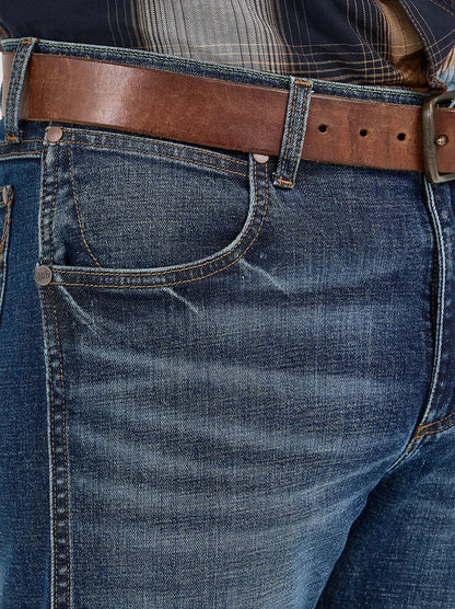 Wrangler Retro Men's Slim Fit Straight Leg Jean in Jasper