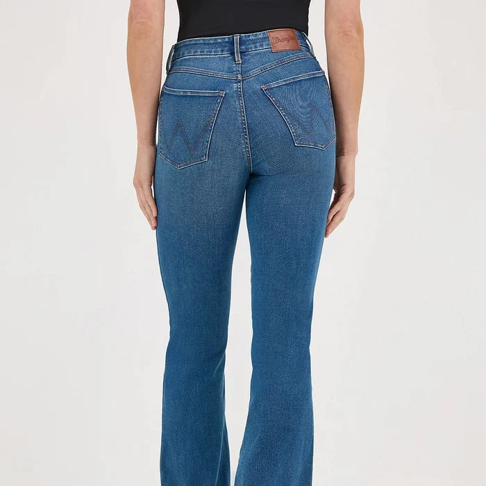 Wrangler Women's Bespoke High Rise Bootcut Jean in Regina